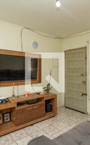Casa à venda com 248m², 5 quartos e 3 vagas Casa à venda com 248m², 5 quartos e 3 vagasCasa 1 - sala