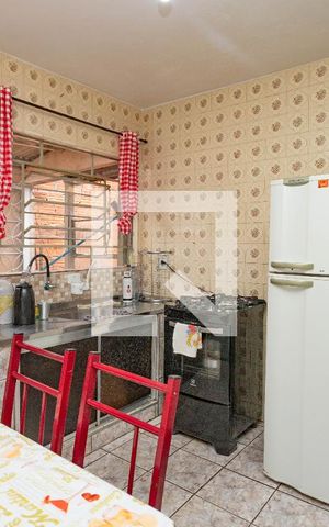 Casa à venda com 248m², 5 quartos e 3 vagas Casa à venda com 248m², 5 quartos e 3 vagasCasa 1 - cozinha
