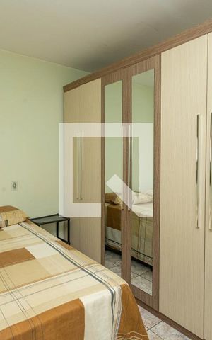 Casa à venda com 248m², 5 quartos e 3 vagas Casa à venda com 248m², 5 quartos e 3 vagasCasa 1 - quarto 1