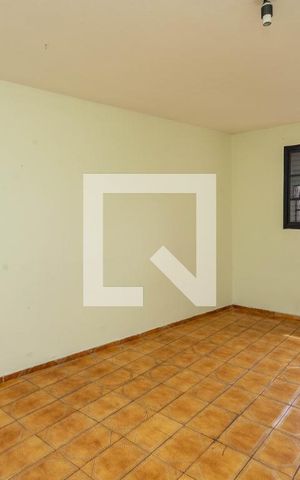 Casa à venda com 248m², 5 quartos e 3 vagas Casa à venda com 248m², 5 quartos e 3 vagasCasa 2 - quarto