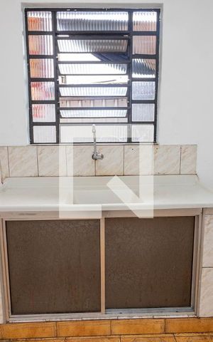 Casa à venda com 248m², 5 quartos e 3 vagas Casa à venda com 248m², 5 quartos e 3 vagasCasa 2 - cozinha