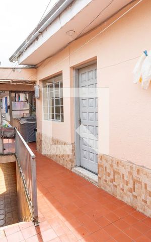 Casa à venda com 248m², 5 quartos e 3 vagas Casa à venda com 248m², 5 quartos e 3 vagasCasa 1 - entrada