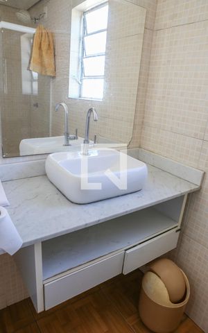 Casa à venda com 125m², 3 quartos e sem vaga Casa à venda com 125m², 3 quartos e sem vagaBanheiro da Suíte