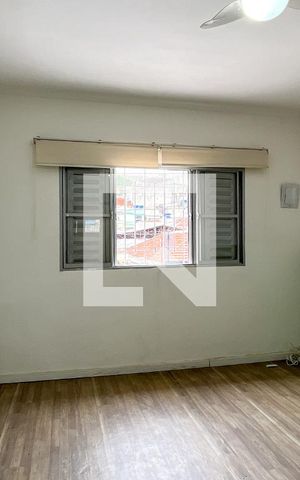 Casa à venda com 150m², 3 quartos e 3 vagas Casa à venda com 150m², 3 quartos e 3 vagasSuíte