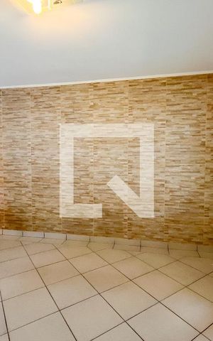 Casa à venda com 150m², 3 quartos e 3 vagas Casa à venda com 150m², 3 quartos e 3 vagasSala