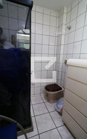 Casa à venda com 280m², 4 quartos e 1 vagaBanheiro da Suíte