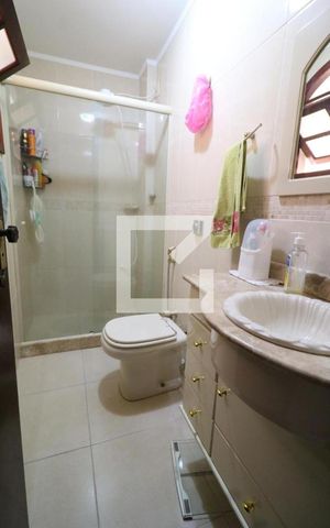 Casa à venda com 280m², 4 quartos e 1 vagaBanheiro Social