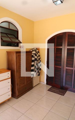 Casa à venda com 280m², 4 quartos e 1 vagaVaranda