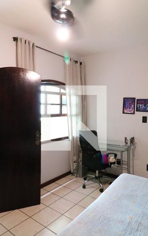 Casa à venda com 280m², 4 quartos e 1 vagaQuarto 1