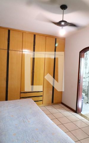 Casa à venda com 280m², 4 quartos e 1 vagaQuarto 1