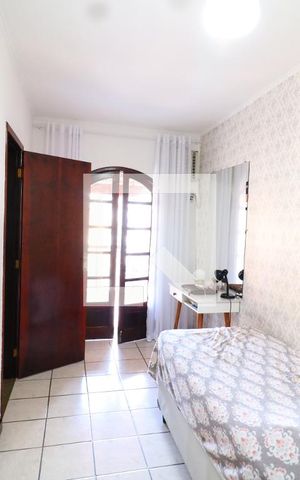 Casa à venda com 280m², 4 quartos e 1 vagaQuarto 2