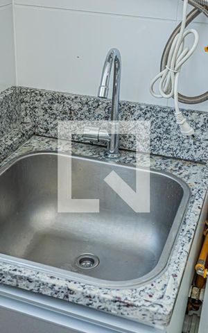 Apartamento para alugar com 42m², 2 quartos e 1 vaga Apartamento para alugar com 42m², 2 quartos e 1 vagaCozinha e Área de Serviço