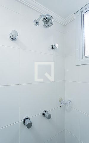 Apartamento para alugar com 42m², 2 quartos e 1 vaga Apartamento para alugar com 42m², 2 quartos e 1 vagaBanheiro