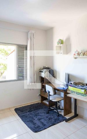 Casa à venda com 154m², 2 quartos e 4 vagasQuarto 2