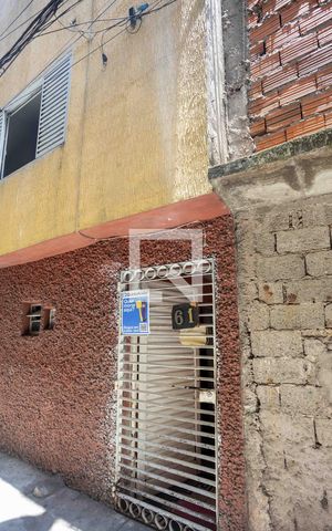 Casa à venda com 80m², 3 quartos e sem vagaFachada