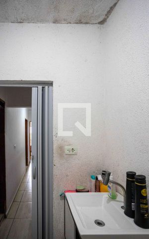 Casa à venda com 80m², 3 quartos e sem vagaBanheiro 2