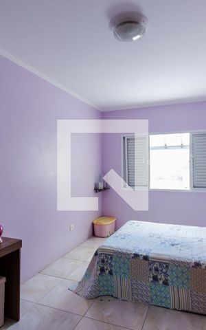 Casa à venda com 260m², 4 quartos e 4 vagas Casa à venda com 260m², 4 quartos e 4 vagasQuarto 1