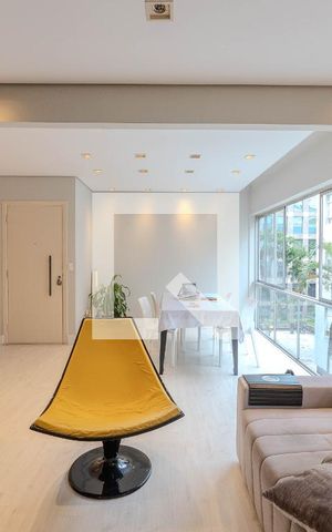 Apartamento à venda com 105m², 2 quartos e 1 vaga Apartamento à venda com 105m², 2 quartos e 1 vagaSala