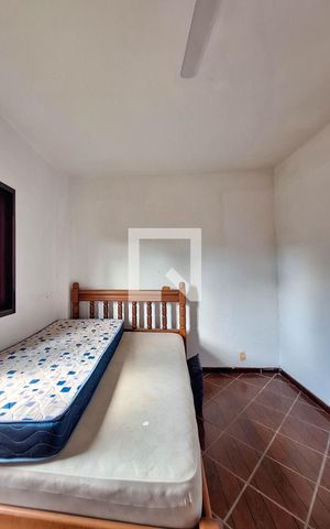 Casa de condomínio à venda com 336m², 6 quartos e 2 vagas Casa de condomínio à venda com 336m², 6 quartos e 2 vagasQuarto 2