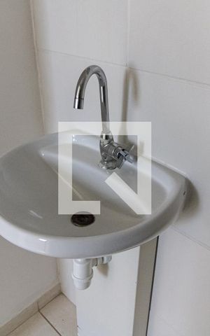 Apartamento para alugar com 50m², 2 quartos e 1 vaga Apartamento para alugar com 50m², 2 quartos e 1 vagaBanheiro da Suíte