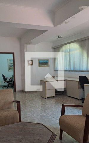 Casa à venda com 265m², 3 quartos e 5 vagas