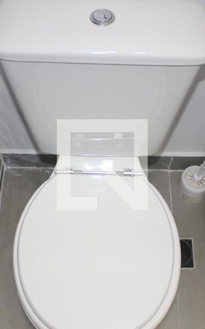 Apartamento para alugar com 36m², 2 quartos e sem vagaBanheiro