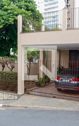 Casa para alugar com 263m², 3 quartos e 4 vagas Casa para alugar com 263m², 3 quartos e 4 vagasfrente