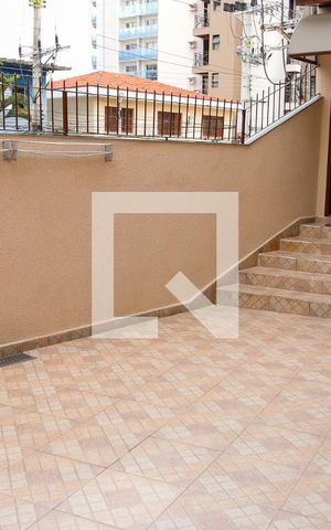 Casa para alugar com 263m², 3 quartos e 4 vagas Casa para alugar com 263m², 3 quartos e 4 vagasÁrea comum