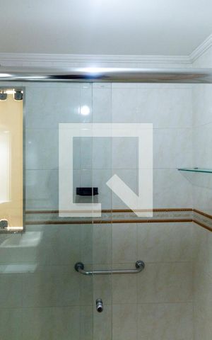Apartamento para alugar com 93m², 3 quartos e 2 vagas Apartamento para alugar com 93m², 3 quartos e 2 vagasBanheiro do quarto 1