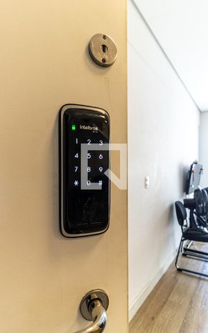 Studio à venda com 32m², 1 quarto e 1 vagaFechadura Eletrônica