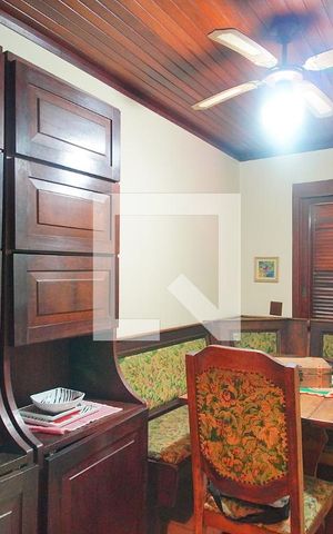 Casa à venda com 375m², 4 quartos e 2 vagasSala de Jantar 2