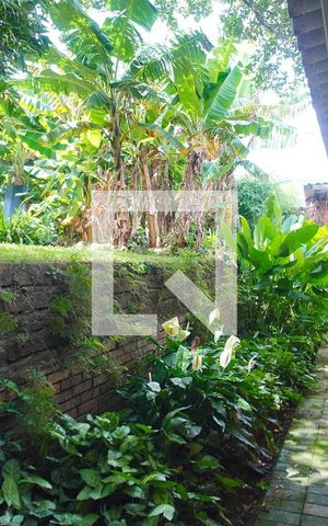 Casa à venda com 375m², 4 quartos e 2 vagasvista da sala de jantar 1