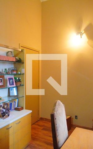 Casa à venda com 375m², 4 quartos e 2 vagasQuarto 2