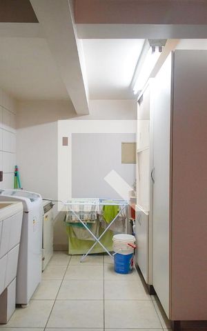 Casa à venda com 375m², 4 quartos e 2 vagasÁrea de Serviço