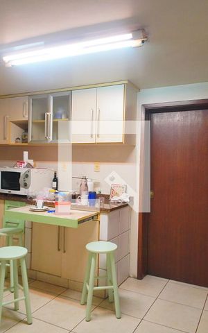 Casa à venda com 375m², 4 quartos e 2 vagasCozinha