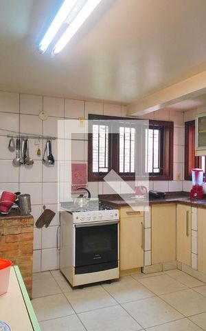 Casa à venda com 375m², 4 quartos e 2 vagasCozinha