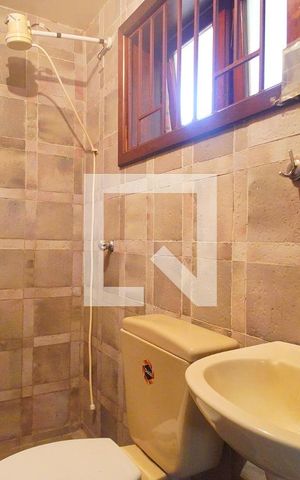 Casa à venda com 375m², 4 quartos e 2 vagasBanheiro 3