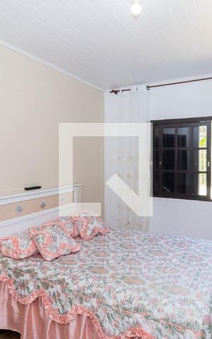 Casa à venda com 140m², 2 quartos e 1 vagaQuarto Suíte