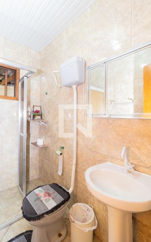 Casa à venda com 140m², 2 quartos e 1 vagaBanheiro