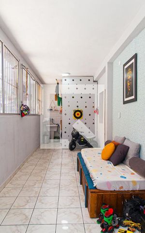 Apartamento à venda com 110m², 2 quartos e sem vaga Apartamento à venda com 110m², 2 quartos e sem vagaVaranda