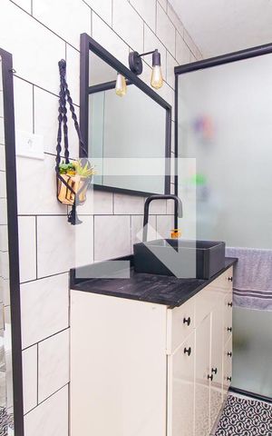 Apartamento à venda com 110m², 2 quartos e sem vaga Apartamento à venda com 110m², 2 quartos e sem vagaBanheiro