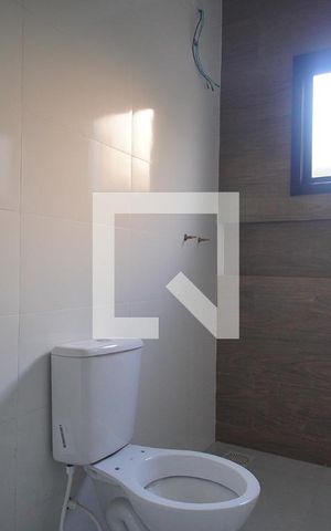 Casa à venda com 104m², 2 quartos e 1 vaga Casa à venda com 104m², 2 quartos e 1 vagaBanheiro