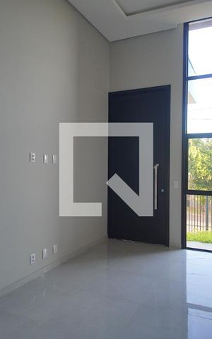 Casa à venda com 104m², 2 quartos e 1 vaga Casa à venda com 104m², 2 quartos e 1 vagaSala