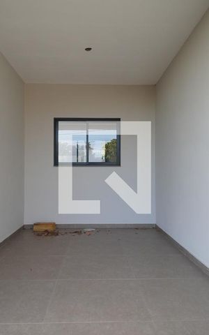 Casa à venda com 104m², 2 quartos e 1 vaga Casa à venda com 104m², 2 quartos e 1 vagaGaragem