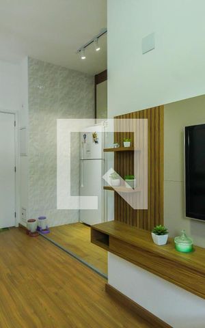 Apartamento à venda com 83m², 2 quartos e 1 vaga Apartamento à venda com 83m², 2 quartos e 1 vagaSala