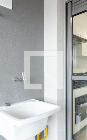 Apartamento à venda com 166m², 3 quartos e 2 vagas Apartamento à venda com 166m², 3 quartos e 2 vagasLavanderia