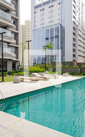 Apartamento à venda com 166m², 3 quartos e 2 vagas Apartamento à venda com 166m², 3 quartos e 2 vagasPiscina