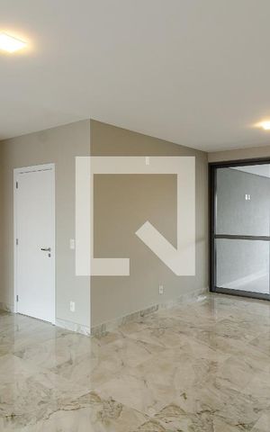 Apartamento à venda com 166m², 3 quartos e 2 vagas Apartamento à venda com 166m², 3 quartos e 2 vagasSala