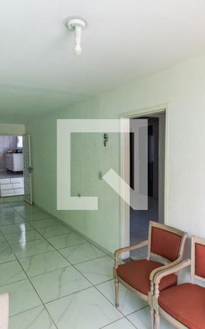 Casa à venda com 160m², 5 quartos e 2 vagasCasa 1 - Sala  
