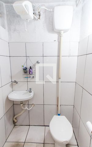 Casa à venda com 160m², 5 quartos e 2 vagasCasa 3 - Banheiro  